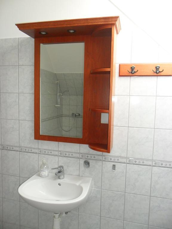 Varkert Panzio Miskolc Chambre photo